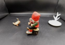 norwegian figurine accordian side